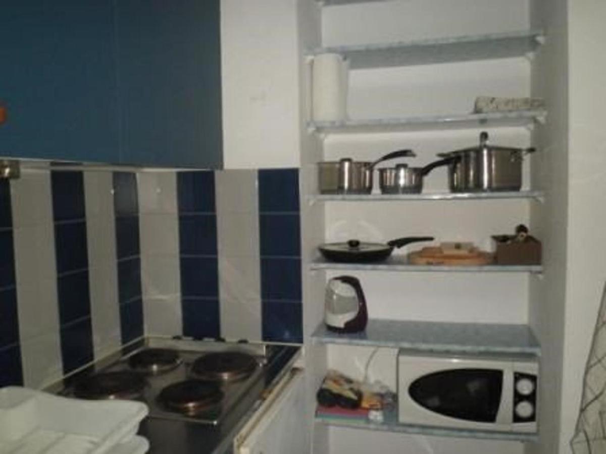 Studio Cabine A 200M De Port Frejus, Plage, Commerces, Terrasse, 4 Couchages, Menage Inclus - Fr-1-226A-31 外观 照片
